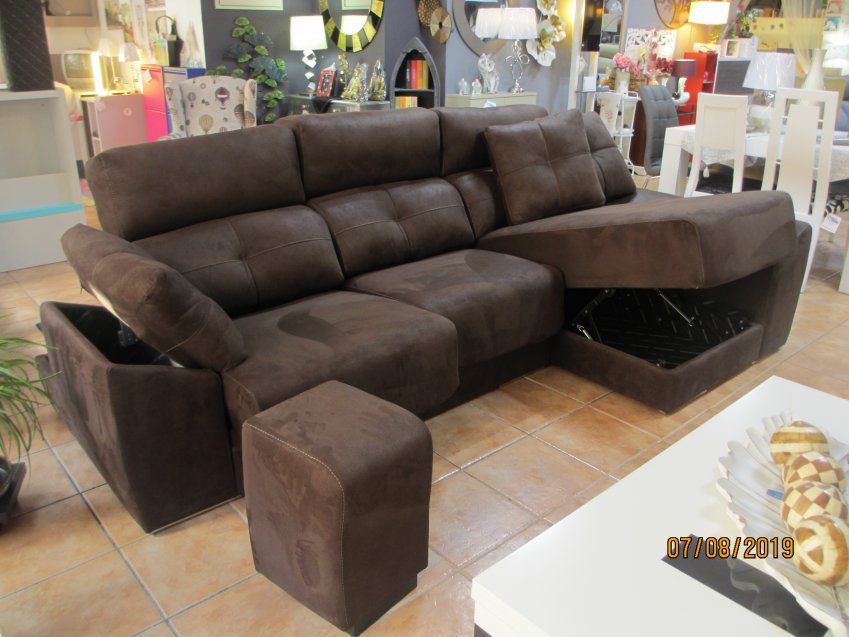 Liquidación de sofás con chaislonge Muebles Marga